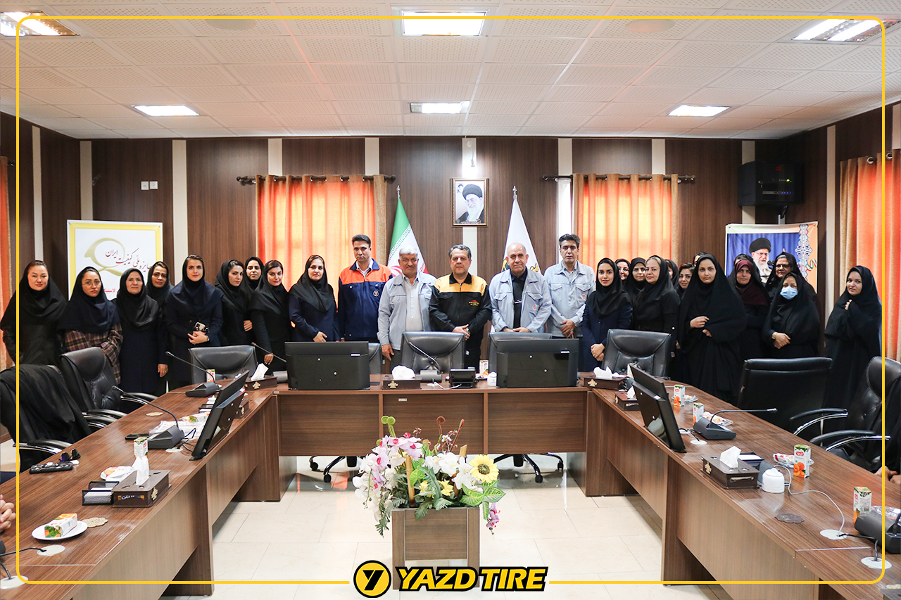 گرامیداشت روز زن و روز مادر